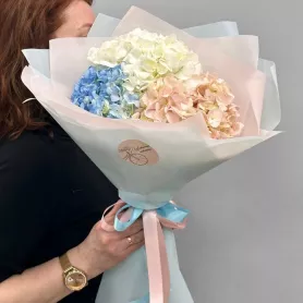 Сборный букет &laquo;Нежные облака&raquo; от интернет-магазина «Цветочные истории»