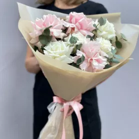 Букет &laquo;Француженка&raquo; от интернет-магазина «Цветочные истории»