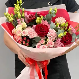 Свидание в Париже от интернет-магазина «Цветочные истории»