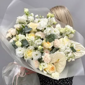 Сияние Любви от интернет-магазина «Цветочные истории»