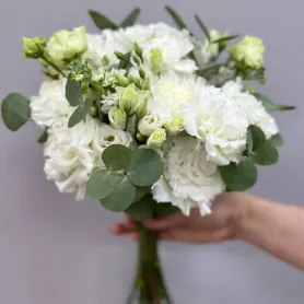 Букет &laquo;Цветочное счастье&raquo; от интернет-магазина «Цветочные истории»