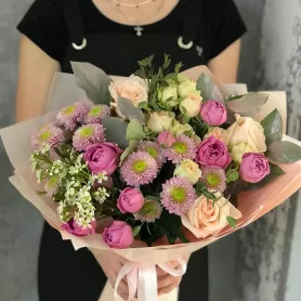 Сборный букет &laquo;Идеал&raquo; от интернет-магазина «Цветочные истории»