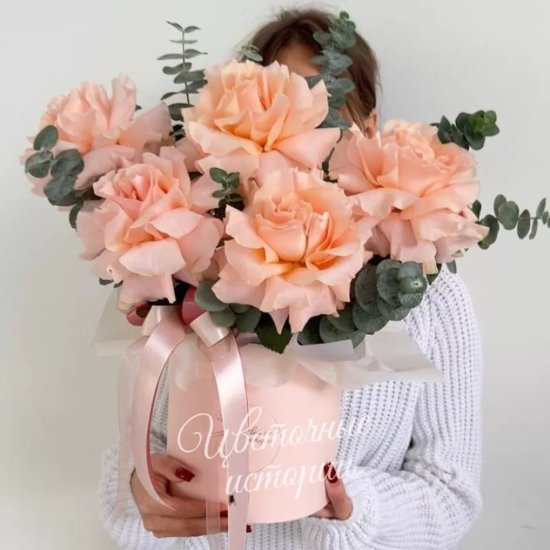 Композиция в коробке &laquo;Нежные объятия&raquo; 3