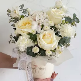 Роза очарования от интернет-магазина «Цветочные истории»