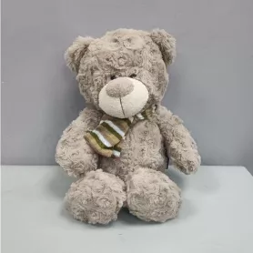 мишка с шарфом от интернет-магазина «Цветочные истории»