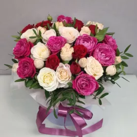 Композиция &laquo;Многоцветие весны&raquo; от интернет-магазина «Цветочные истории»