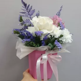 Композиция &laquo;Нежность цветов&raquo; от интернет-магазина «Цветочные истории»