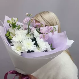  Светлые эмоции от интернет-магазина «Цветочные истории»