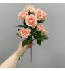 Кустовая роза нежная