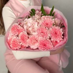 Розовый вечер от интернет-магазина «Цветочные истории»