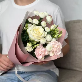 Оттенки любви от интернет-магазина «Цветочные истории»