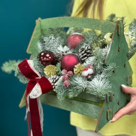 Лесной сундук от интернет-магазина «Цветочные истории»