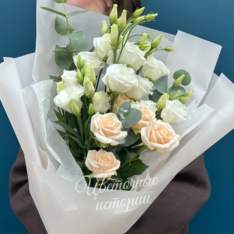 Букет из эустомы и кустовой розы &laquo;Любимые цветы&raquo; 2