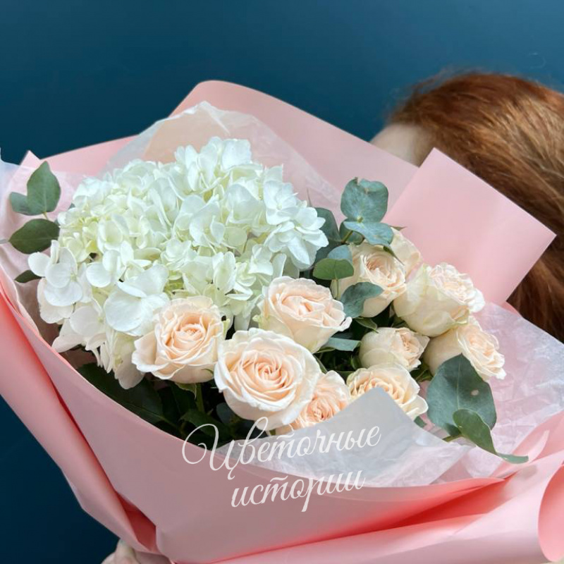 Букет с гортензией &laquo;Нежное очарование&raquo; 3