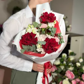 Love Is... от интернет-магазина «Цветочные истории»