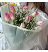 Букет из 12 тюльпанов с весенними ветками 2