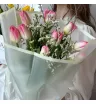 Букет из 11 тюльпанов с весенними ветками 2