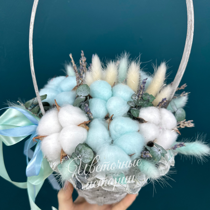 Корзинка с сухоцветами &laquo;Лунный свет&raquo; 2