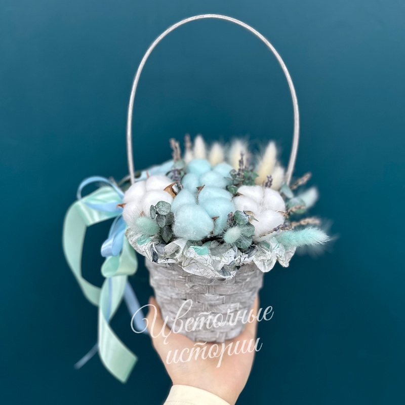 Корзинка с сухоцветами &laquo;Лунный свет&raquo;