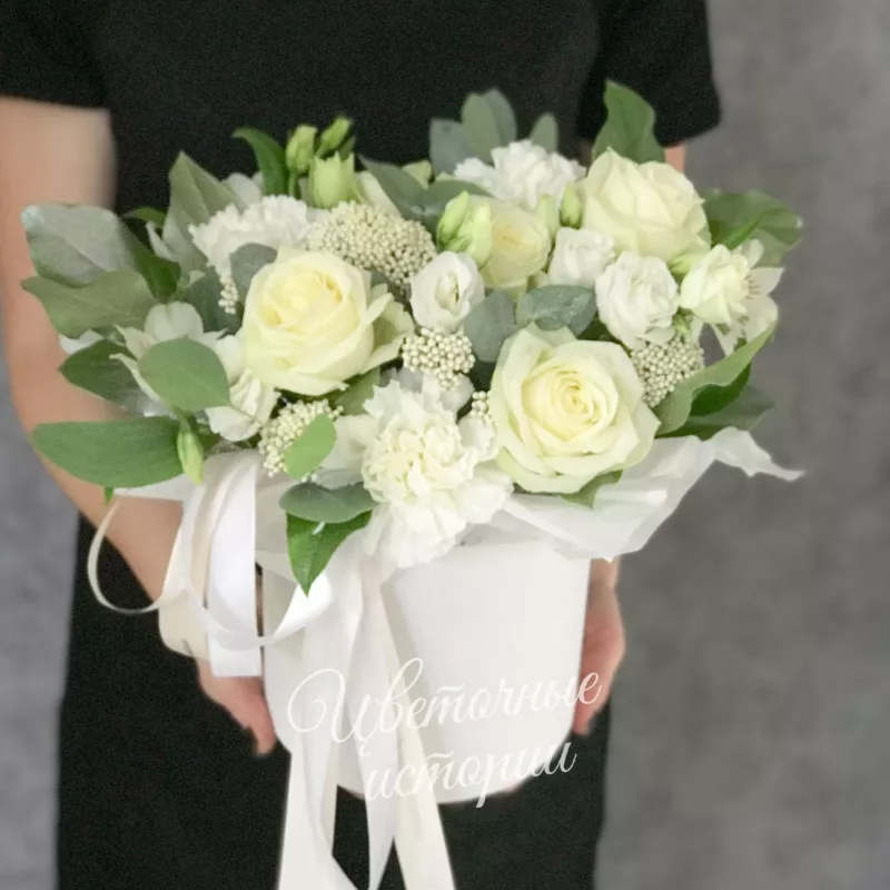 Композиция в коробке &laquo;Искренние чувства&raquo;