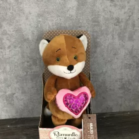 Романтичной Лисенок с сердечком от интернет-магазина «Цветочные истории»