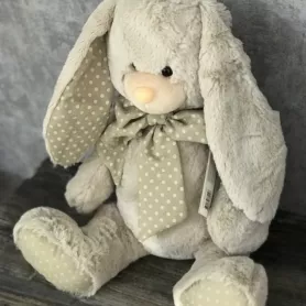 Зайчик Чарли от интернет-магазина «Цветочные истории»