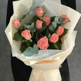 Коралловые бусы от интернет-магазина «Цветочные истории»