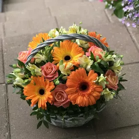 Композиция &laquo;Рыжая лисичка&raquo; от интернет-магазина «Цветочные истории»