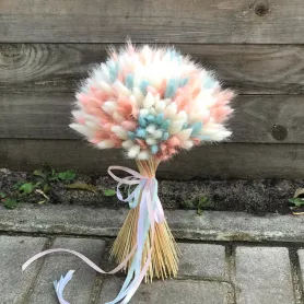 Букет &laquo;Зайчий хвостик&raquo; от интернет-магазина «Цветочные истории»