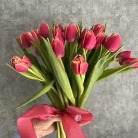 Букет &laquo;Роскошь Тюльпанов&raquo; от интернет-магазина «Цветочные истории»