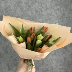 Букет &laquo;Персиковый десерт&raquo; от интернет-магазина «Цветочные истории»