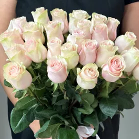 Букет розовых роз &laquo;Симпатия&raquo; от интернет-магазина «Цветочные истории»