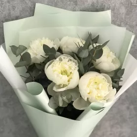 Букет из пионов &laquo;Облачко&raquo; от интернет-магазина «Цветочные истории»