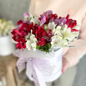 Композиция &laquo;Сияние цвета&raquo; от интернет-магазина «Цветочные истории»