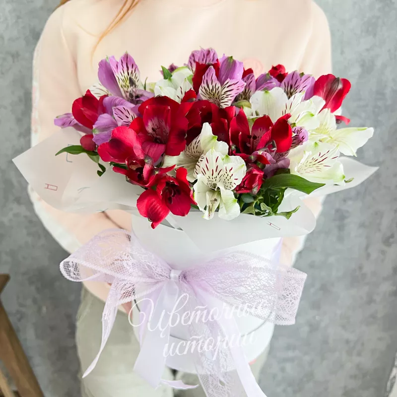 Композиция &laquo;Сияние цвета&raquo; 1