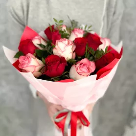 Счастливый день от интернет-магазина «Цветочные истории»