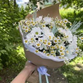 Букет &laquo;Нежность ромашек&raquo; от интернет-магазина «Цветочные истории»