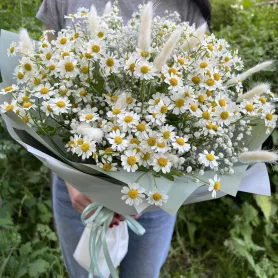 Букет &laquo;Лето в руках&raquo; от интернет-магазина «Цветочные истории»