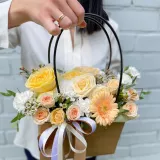 Композиция «Весенняя пастель» от интернет-магазина «Цветочные истории» в Ярославле