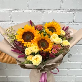 Букет &laquo;Осенняя фантазия&raquo; от интернет-магазина «Цветочные истории»