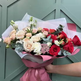 Две половинки от интернет-магазина «Цветочные истории»