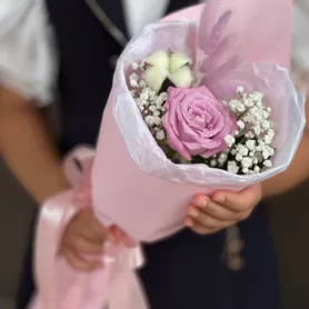 Букет &laquo;С любовью&raquo; от интернет-магазина «Цветочные истории»