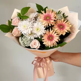 Сборный букет &laquo;Карамельный&raquo; от интернет-магазина «Цветочные истории»