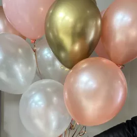 Нежные шарики от интернет-магазина «Цветочные истории»